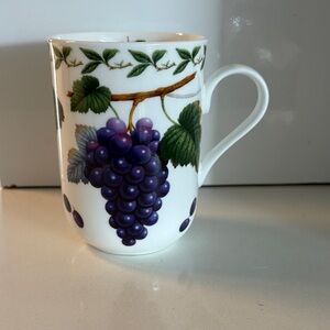 Maxwell & Williams Bone China Orchard Fruits Mug